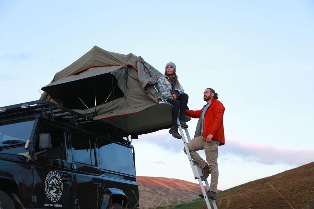 Land Rover Defender Camper Hire モーペス エクステリア 写真