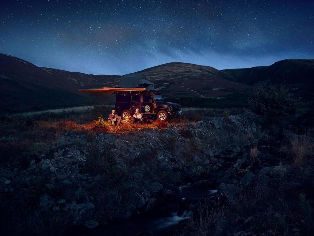 Land Rover Defender Camper Hire モーペス エクステリア 写真